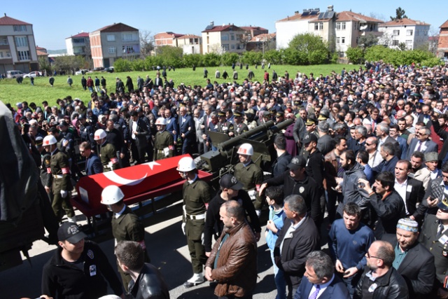 Şehidimizin Cenazesinde duygusal anlar yaşandı