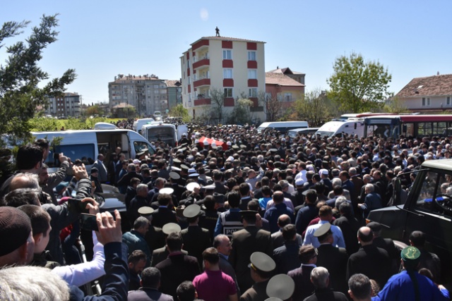 Şehidimizin Cenazesinde duygusal anlar yaşandı