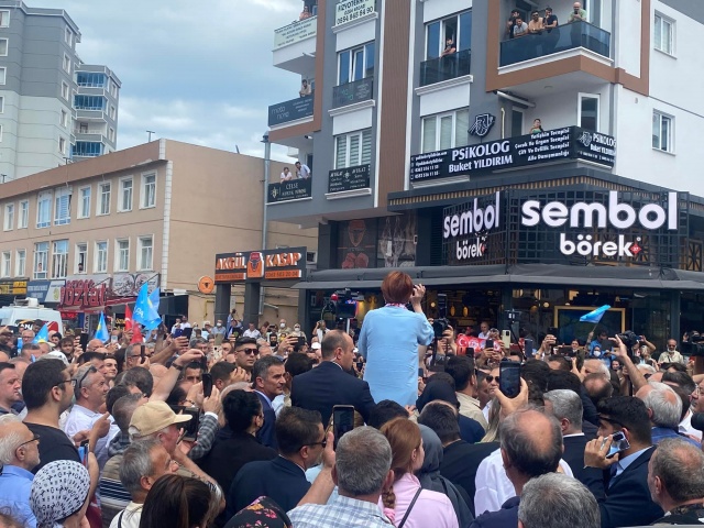 Merak Akşener Samsun'da