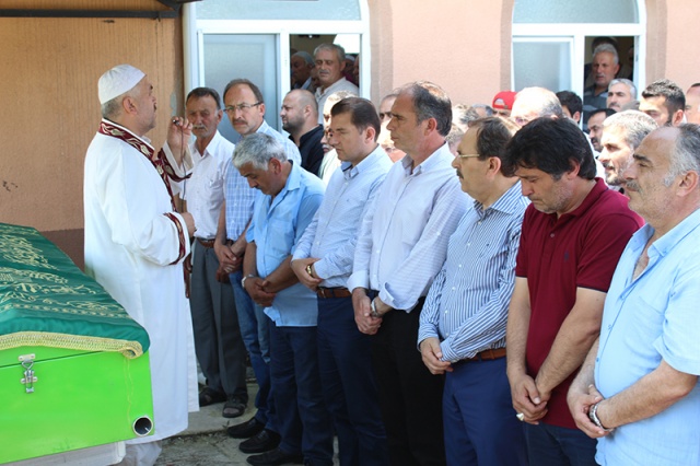 SADIK ÇAVUŞ’U DUALARLA TOPRAĞA VERDİK