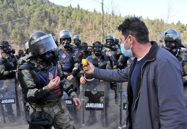 Birileri Başbakan’ı fena halde işletiyor