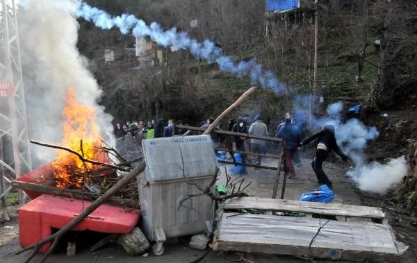 Birileri Başbakan’ı fena halde işletiyor