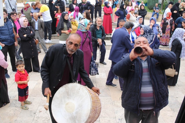 Bafra`da 80 çocuk erkekliğe adım attı