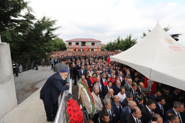 Bafra şehidini dualarla  uğurladı