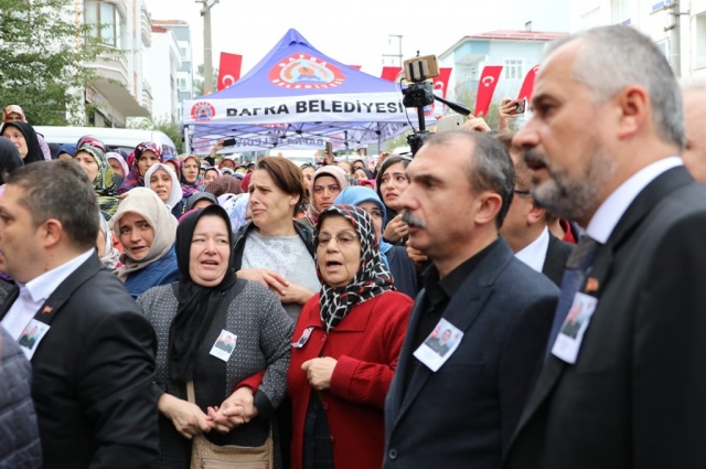 Bafra şehidini dualarla  uğurladı