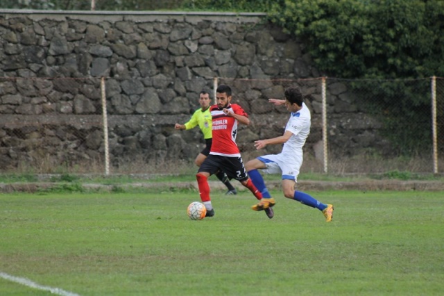 Bafra Spor Büyük Şehir spor maçından kareler..