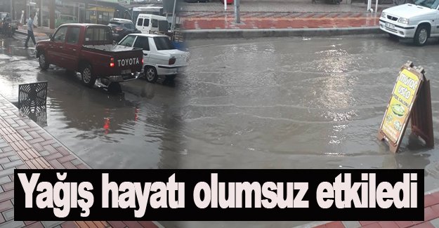 Bafra'da Yağmur hayatı olumsuz etkiledi