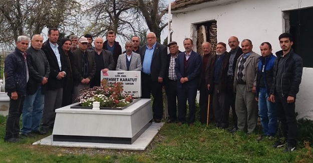 Şehit Mehmet Karatut kabrinde anıldı