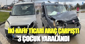 Samsun’da iki hafif ticari aracın çarpıştığı kazada 3 çocuk yaralandı