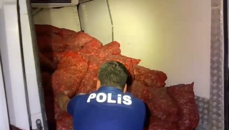 Sinop’ta 2 tok 900 kilogram Midyeye El Konuldu!