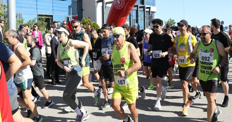 Samsun’da 19 Mayıs Yarı Maratonu Coşkusuyla Başladı