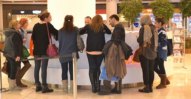 Piazza'da 14 Şubat yoğunluğu